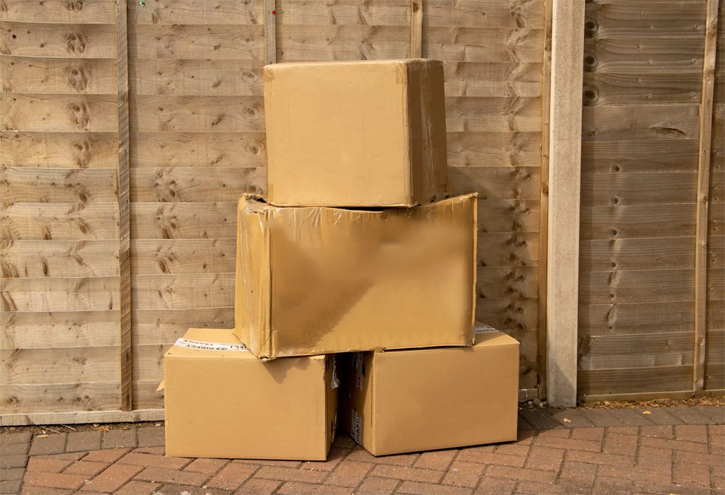 boxes, shipping, postage options, post, The Online Garden