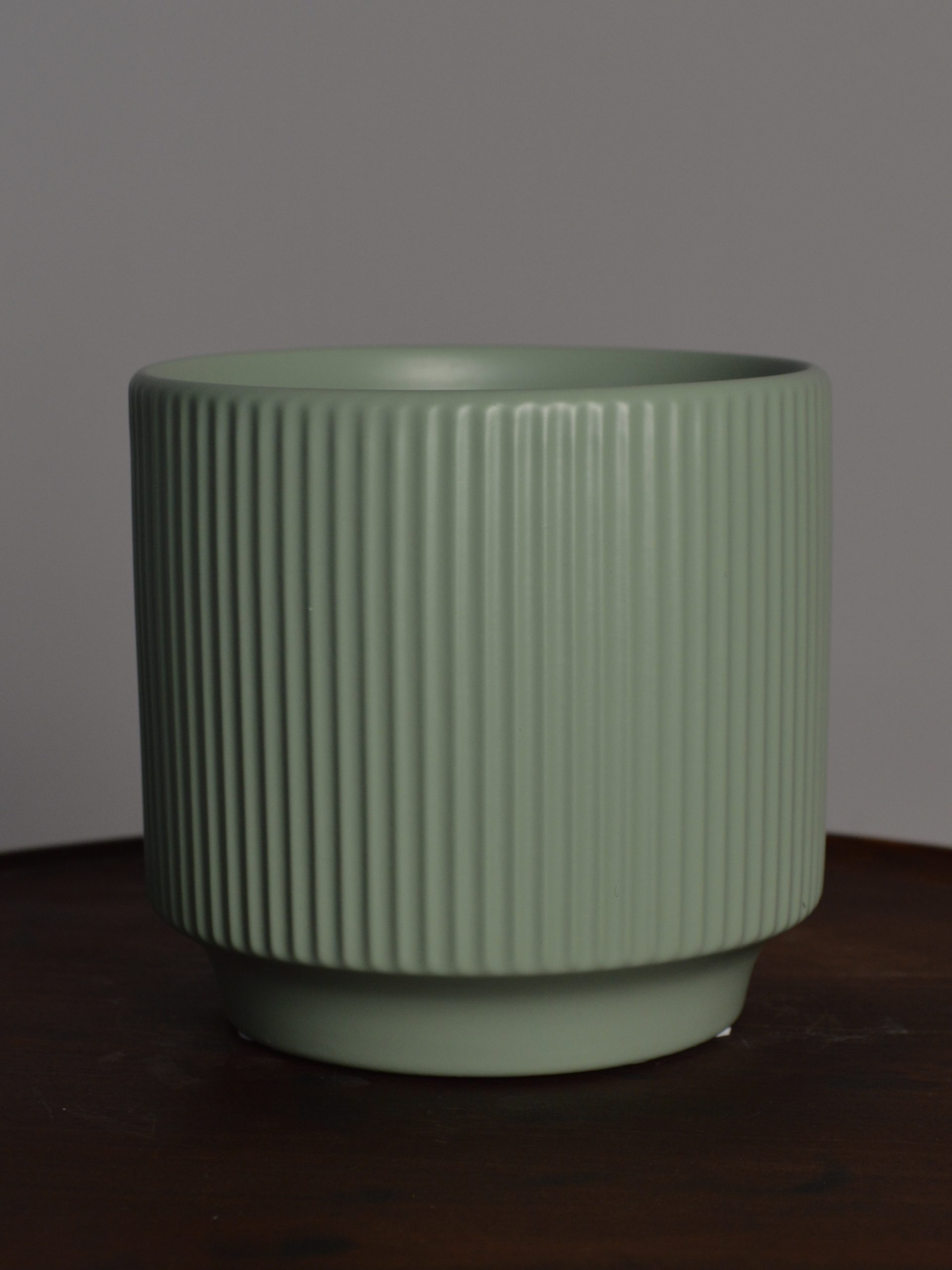 Green Minimalist Ceramic Pot